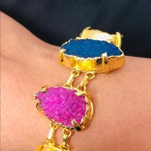 For unique jewelry by ParadiseGems please follow and stay updated😎